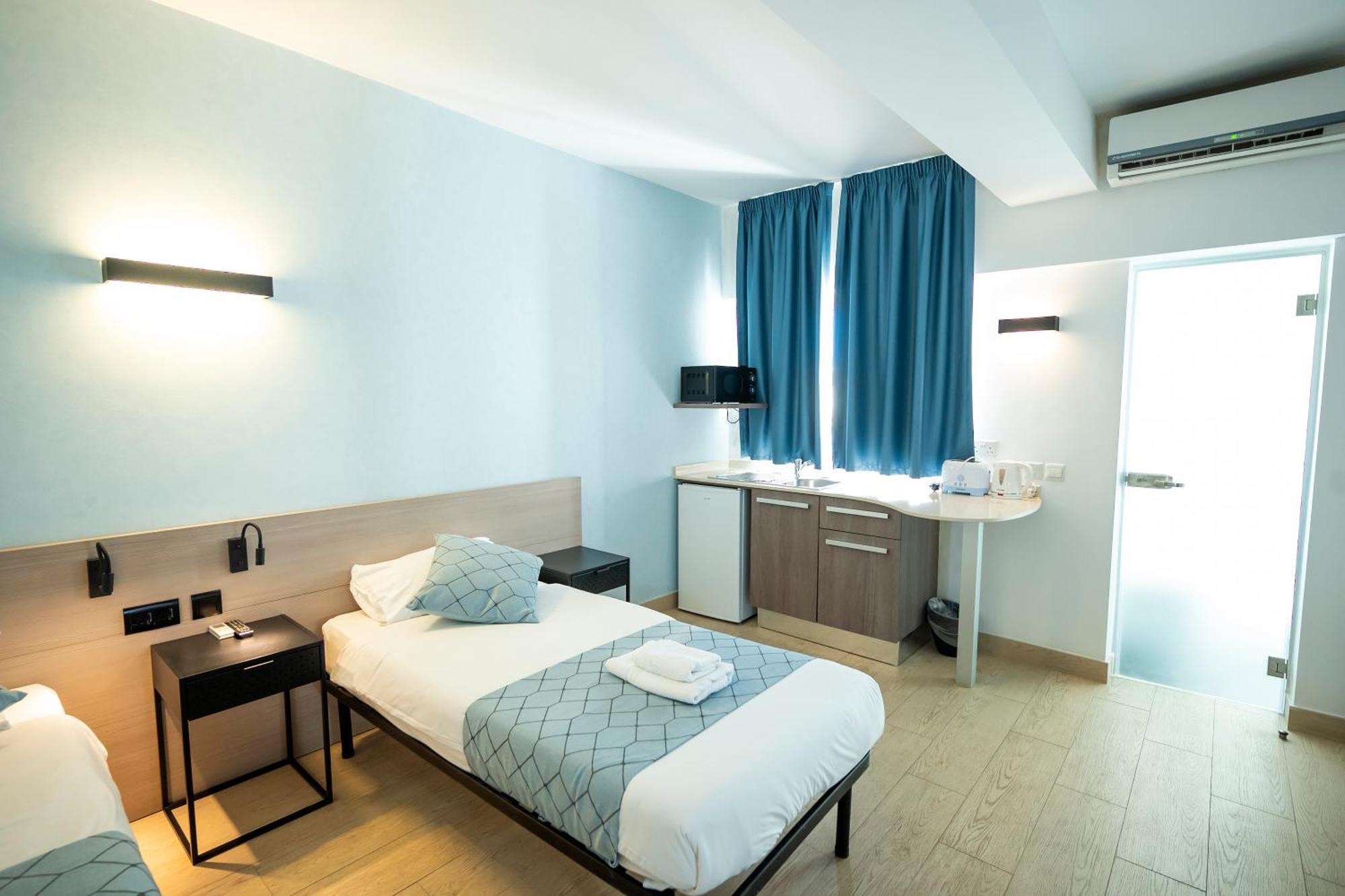 Day'S Inn Hotel And Residence Sliema Ngoại thất bức ảnh