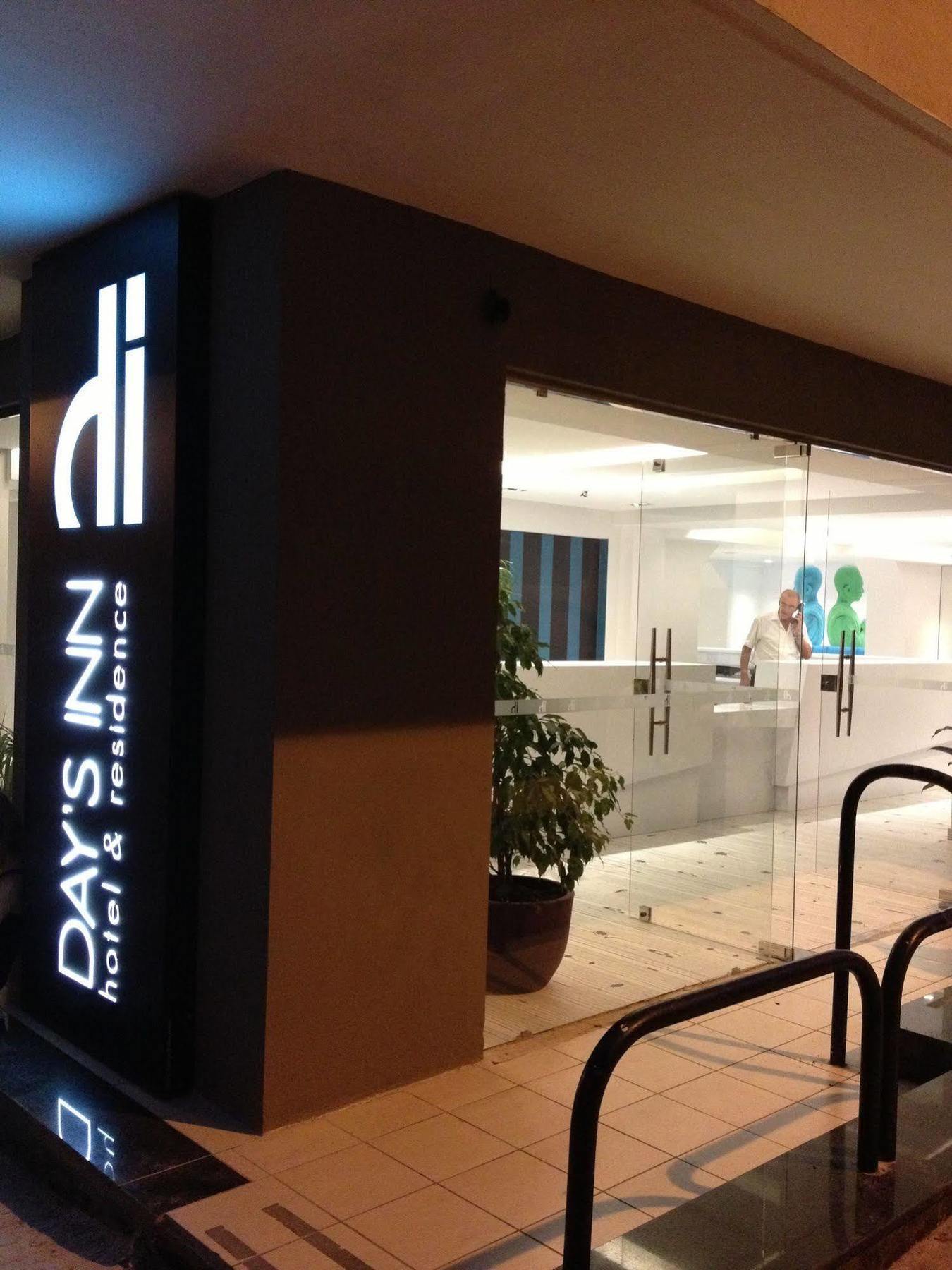 Day'S Inn Hotel And Residence Sliema Ngoại thất bức ảnh